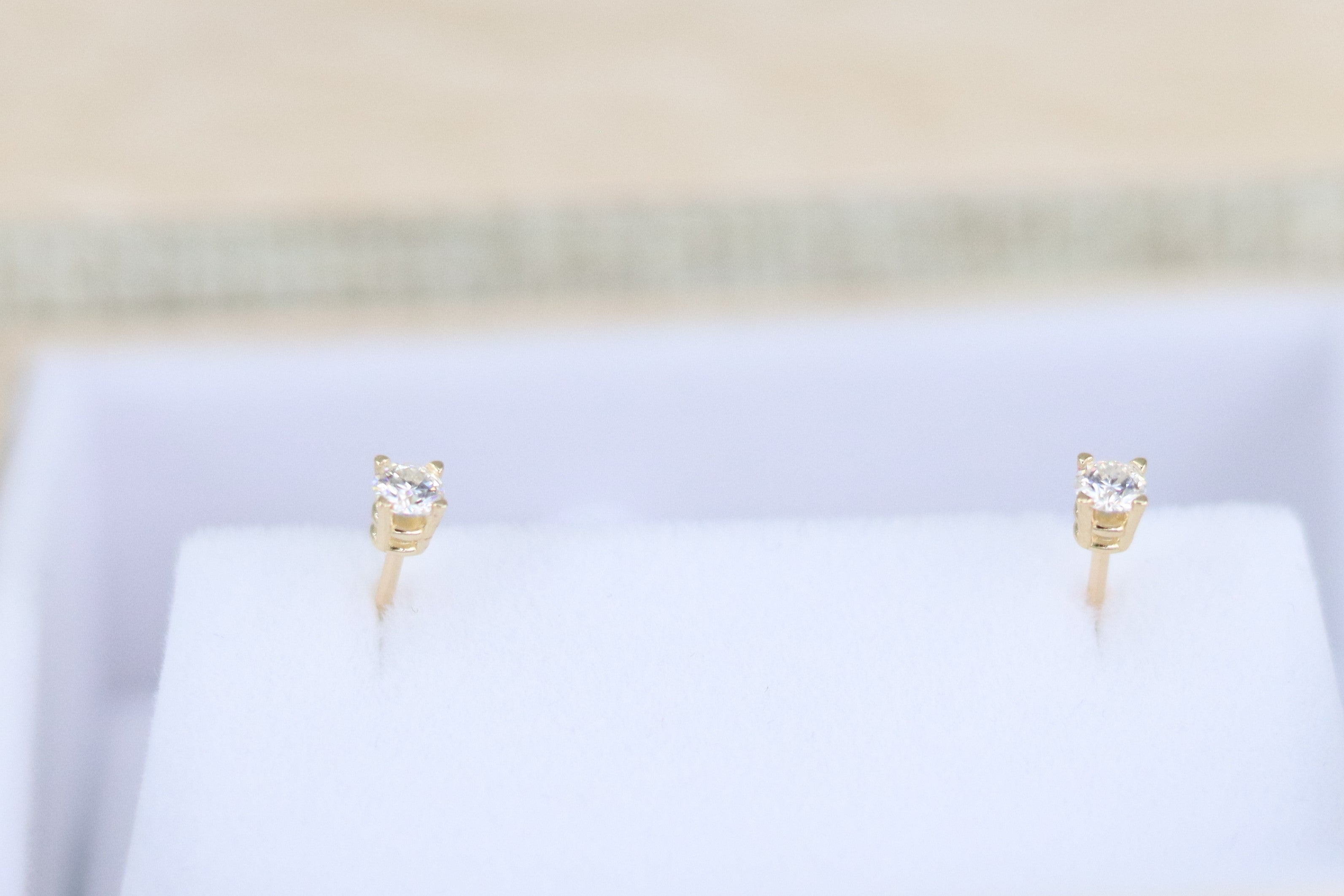 Diamond Stud Earrings 14k Solid Gold (pair)