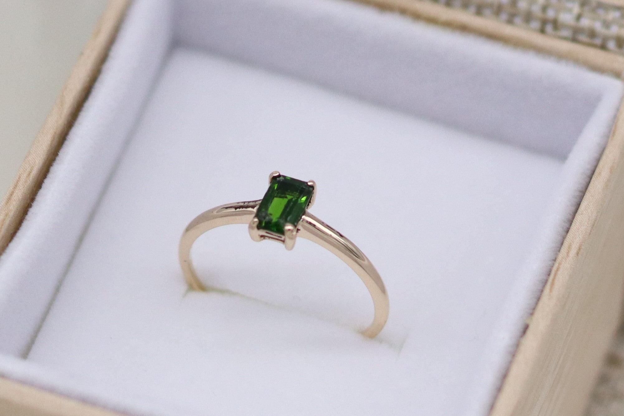 Green Imperial Siberian Emerald 14k Ring